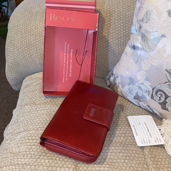 ❤️NWT Rolfs’ Red Spacious & Large Genuine Leather Wallet w/Severo Compartments - Picture 2 of 16